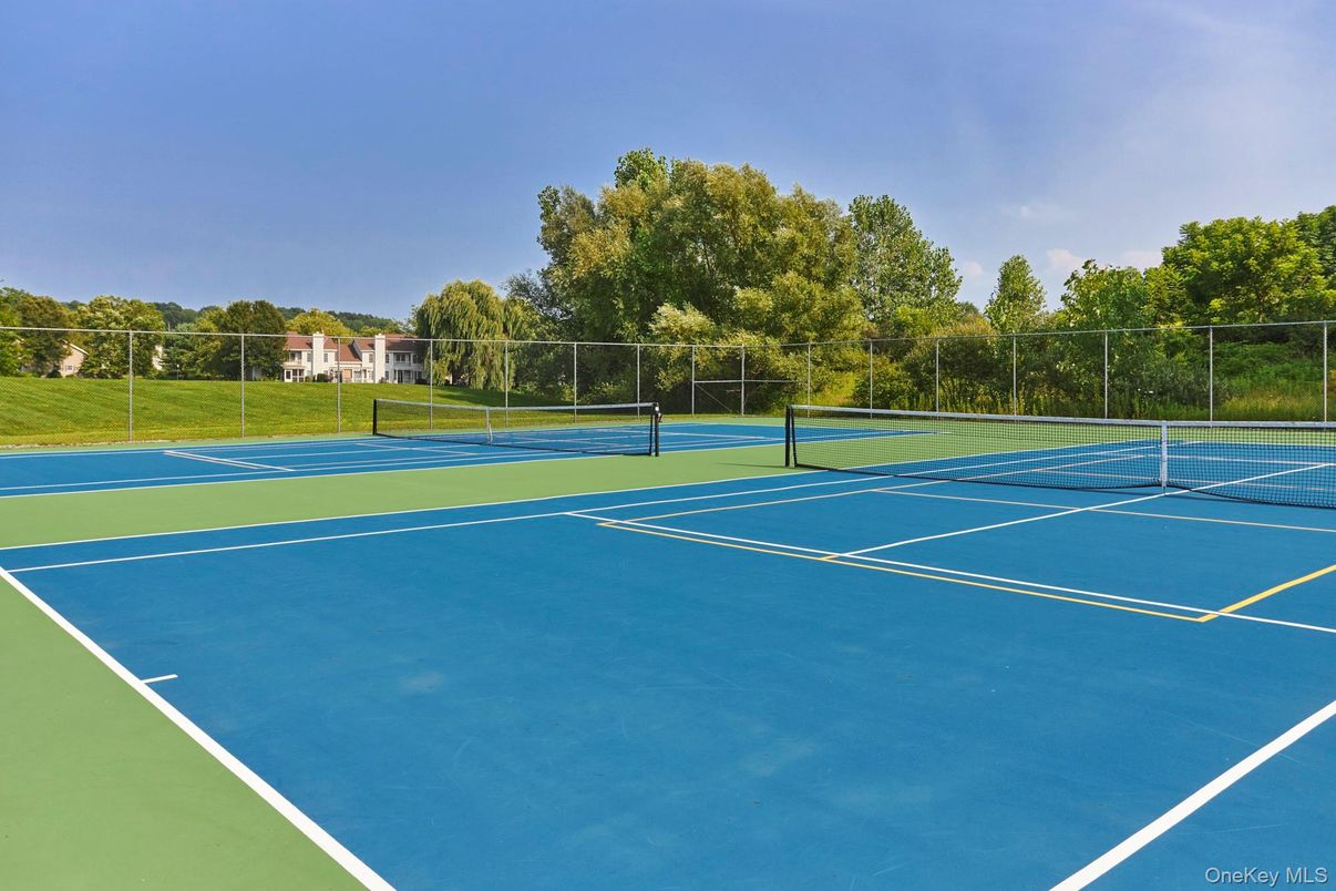 Exterior, Tennis Courts