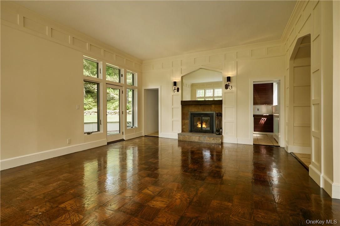 Empty room, Fireplace, Interior, Wood Texture Flooring