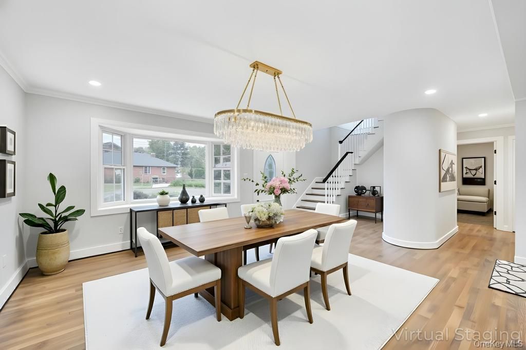 Chandelier, Dining room, Interior, Recessed Lighting, Wood Texture Flooring