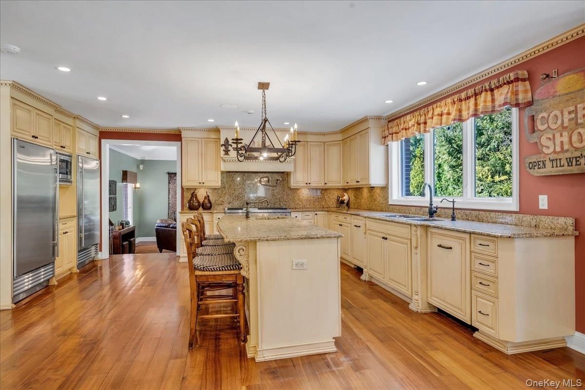 Chandelier, Interior, Kitchen, Pendant Lights, Recessed Lighting, Wood Texture Flooring