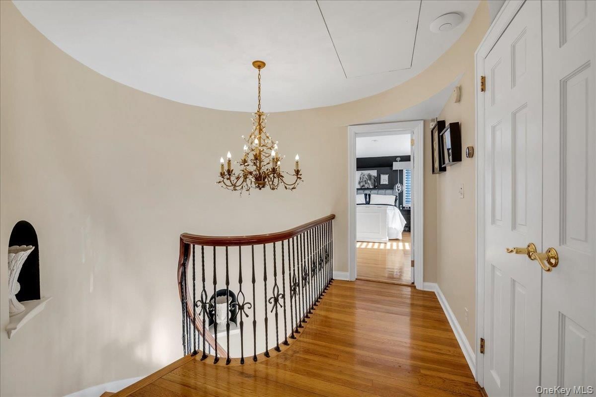 Chandelier, Interior, Wood Texture Flooring