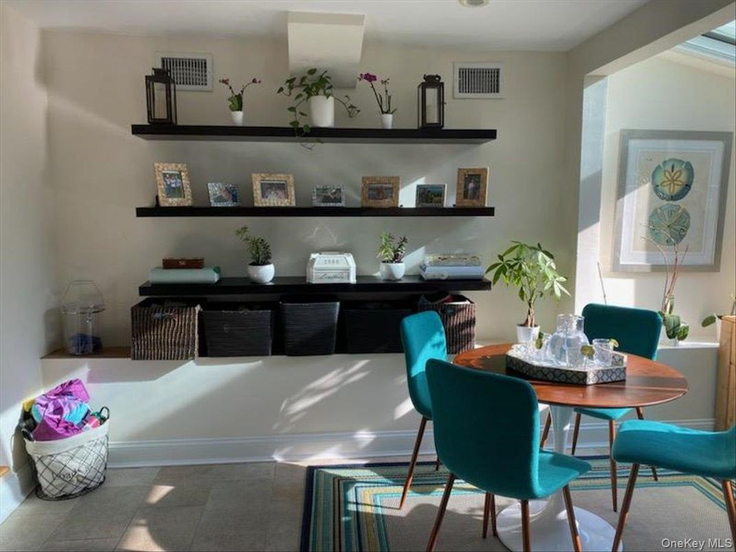 Dining room, Interior