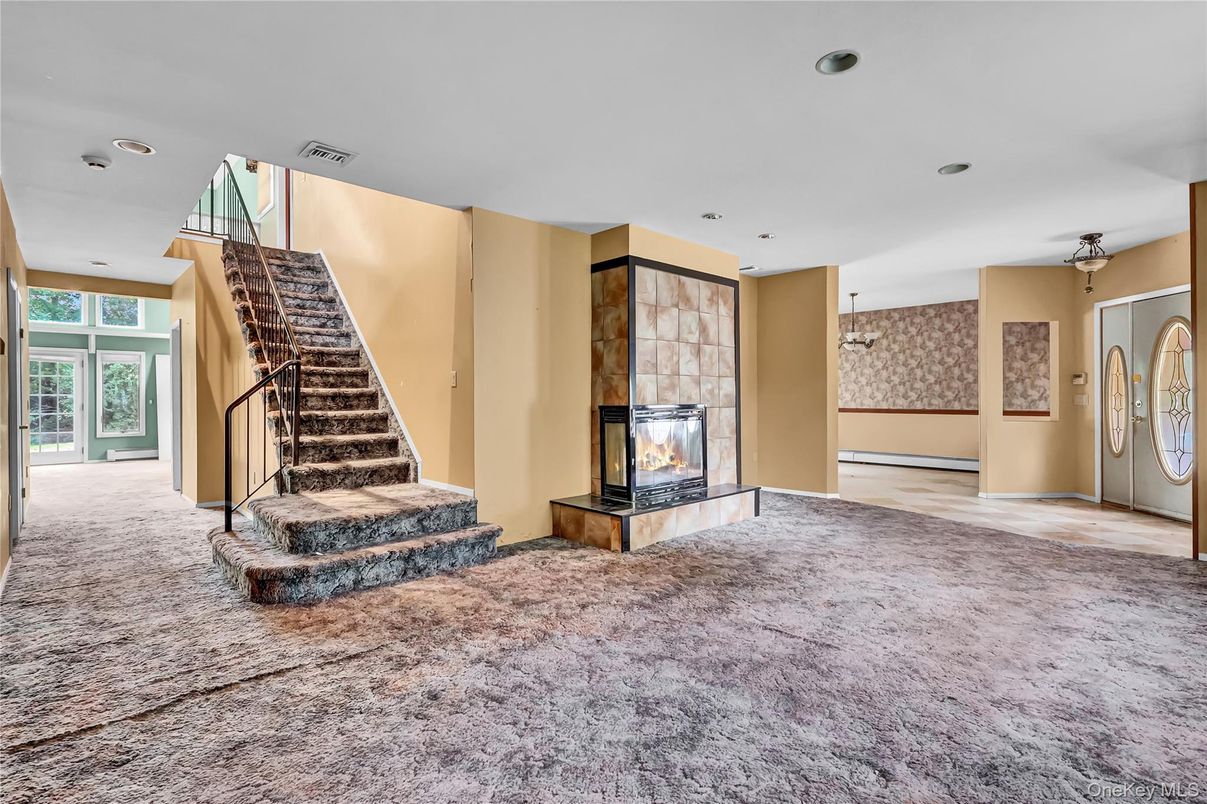 Fireplace, Interior, Recessed Lighting