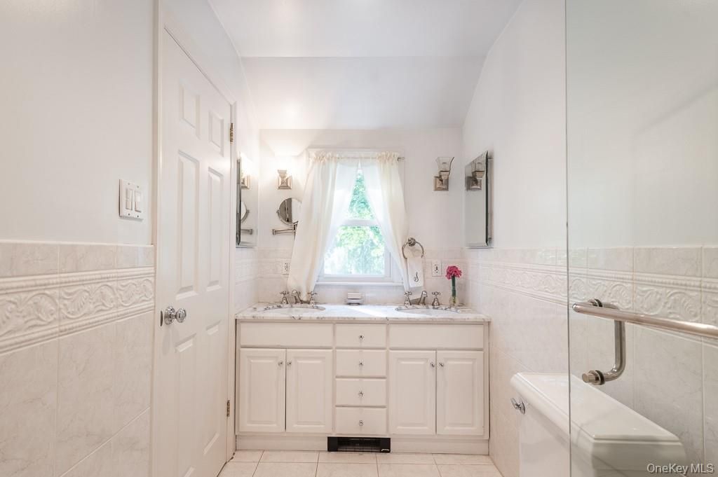 Bathroom, Dual Sink Vanities, Glass Shower, Interior