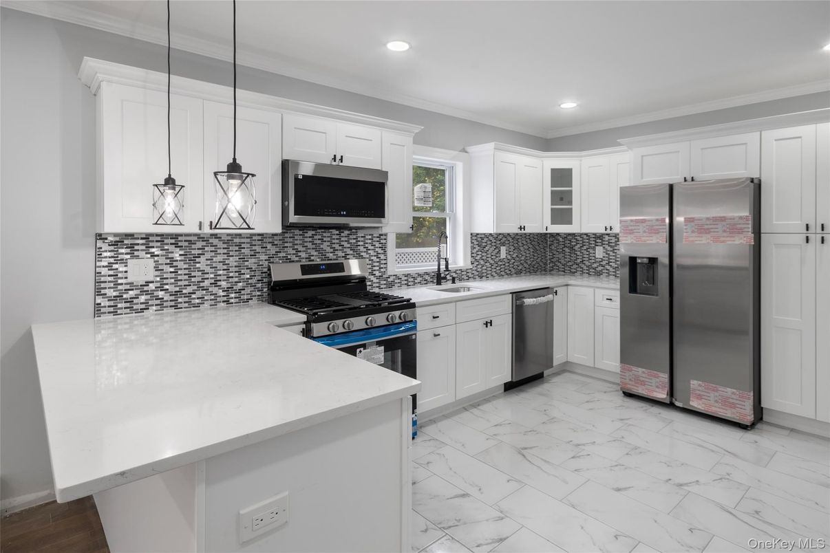 Interior, Kitchen, Marble, Pendant Lights, Recessed Lighting, Stainless Steel Appliances