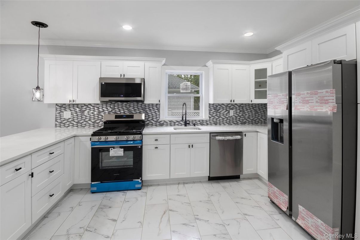 Interior, Kitchen, Marble, Pendant Lights, Recessed Lighting, Stainless Steel Appliances