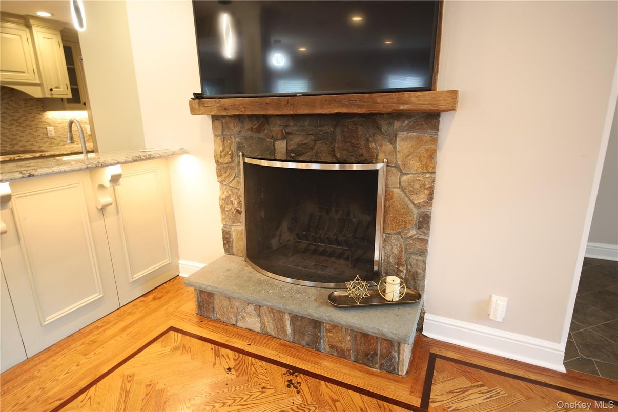 Fireplace, Interior, Recessed Lighting, Wood Texture Flooring