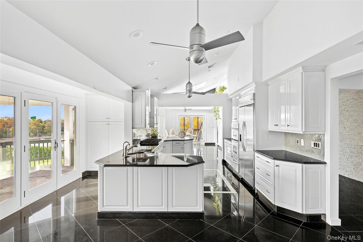 Interior, Kitchen, Pendant Lights, Recessed Lighting