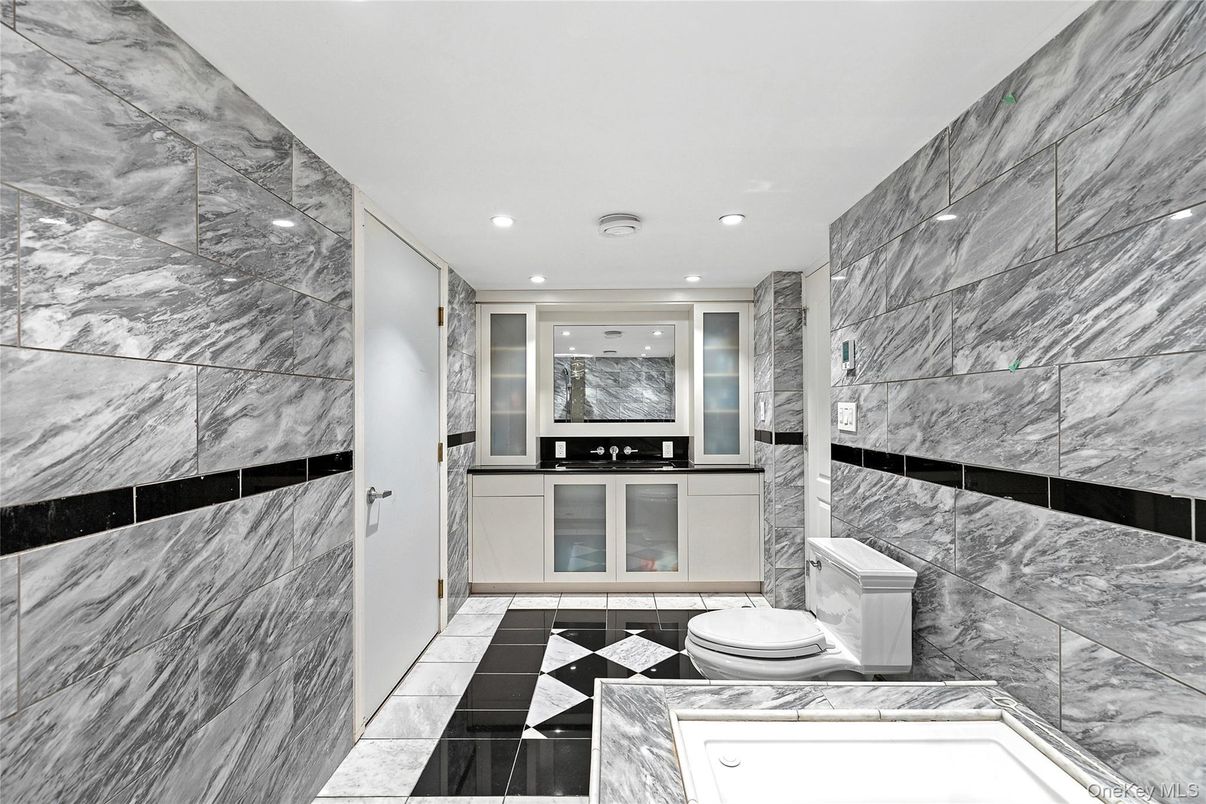 Bathroom, Interior, Marble Walls, Recessed Lighting