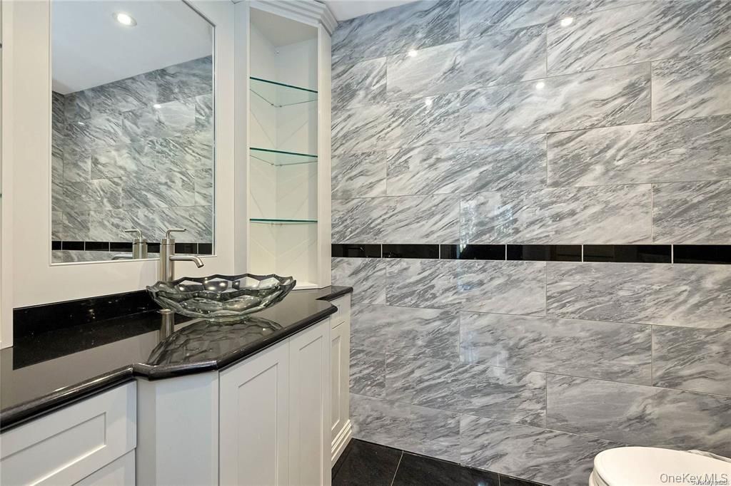 Bathroom, Interior, Marble Walls, Recessed Lighting
