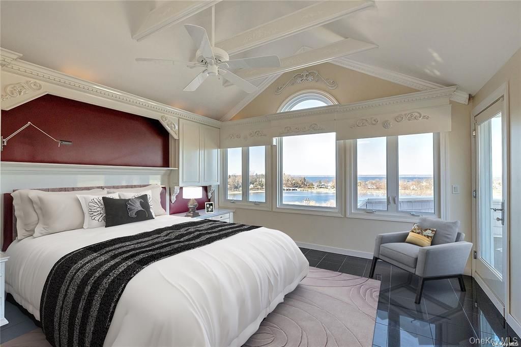 Bedroom, Interior, Water