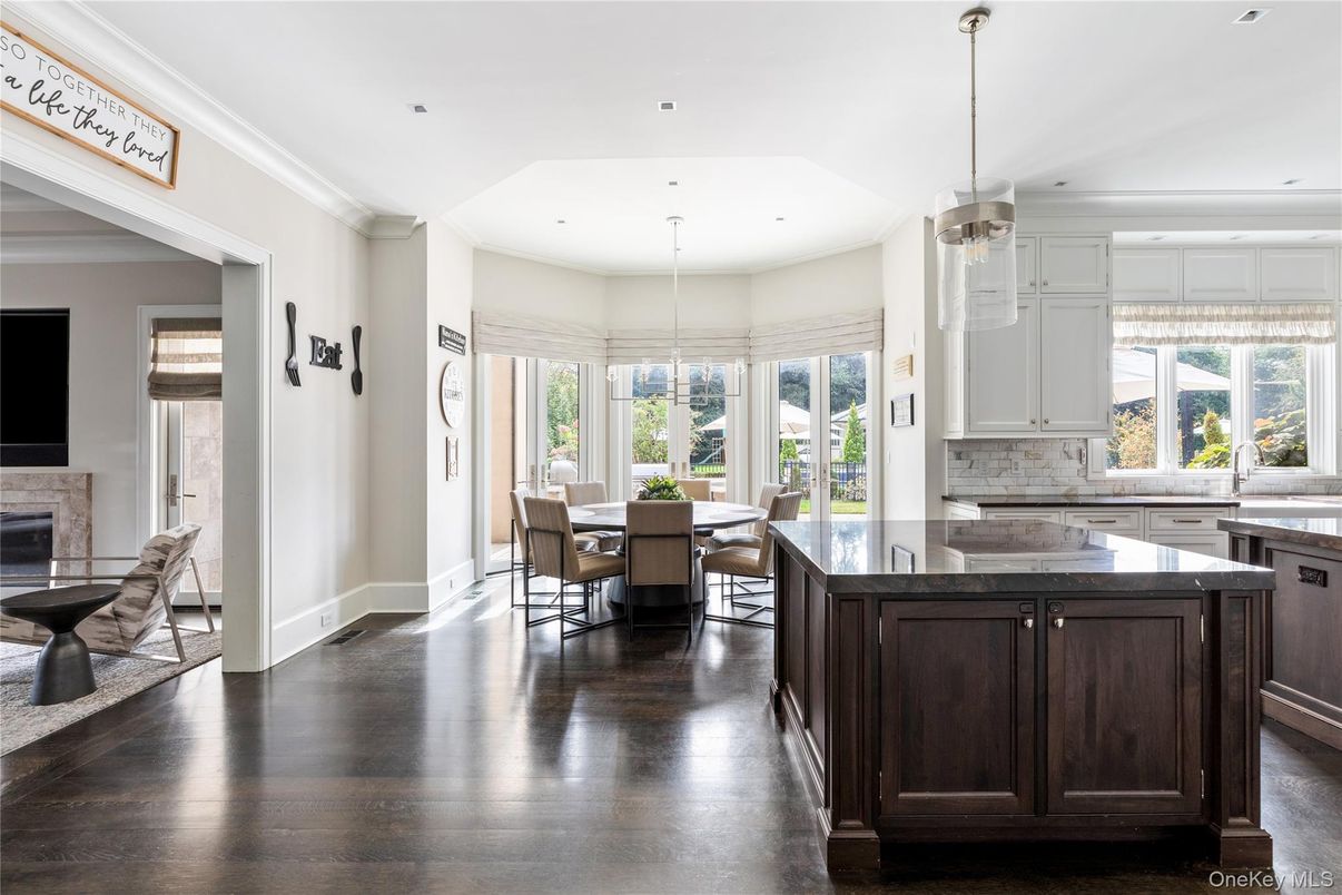 Dining room, Fireplace, Interior, Kitchen, Pendant Lights, Recessed Lighting, Wood Texture Flooring