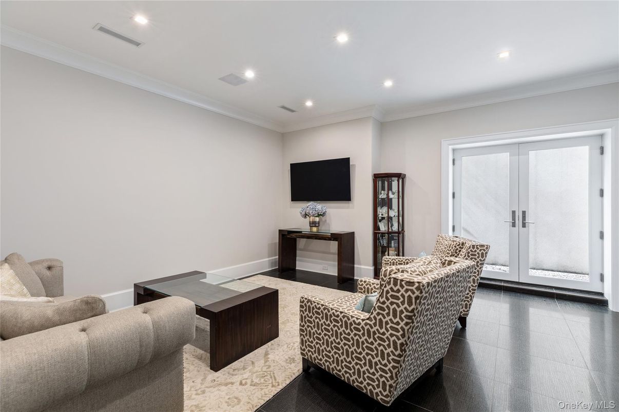 Interior, Living room, Recessed Lighting