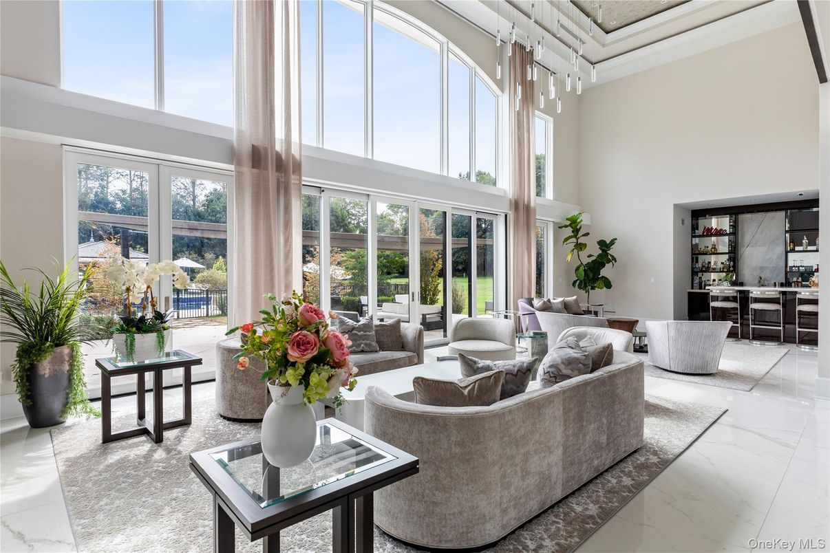 Dining room, Interior, Living room, Marble, Pendant Lights