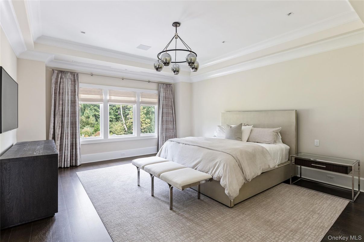 Bedroom, Interior, Pendant Lights, Recessed Lighting, Wood Texture Flooring