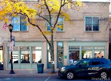 Exterior, Facade, Brick Facade, Rowhouse