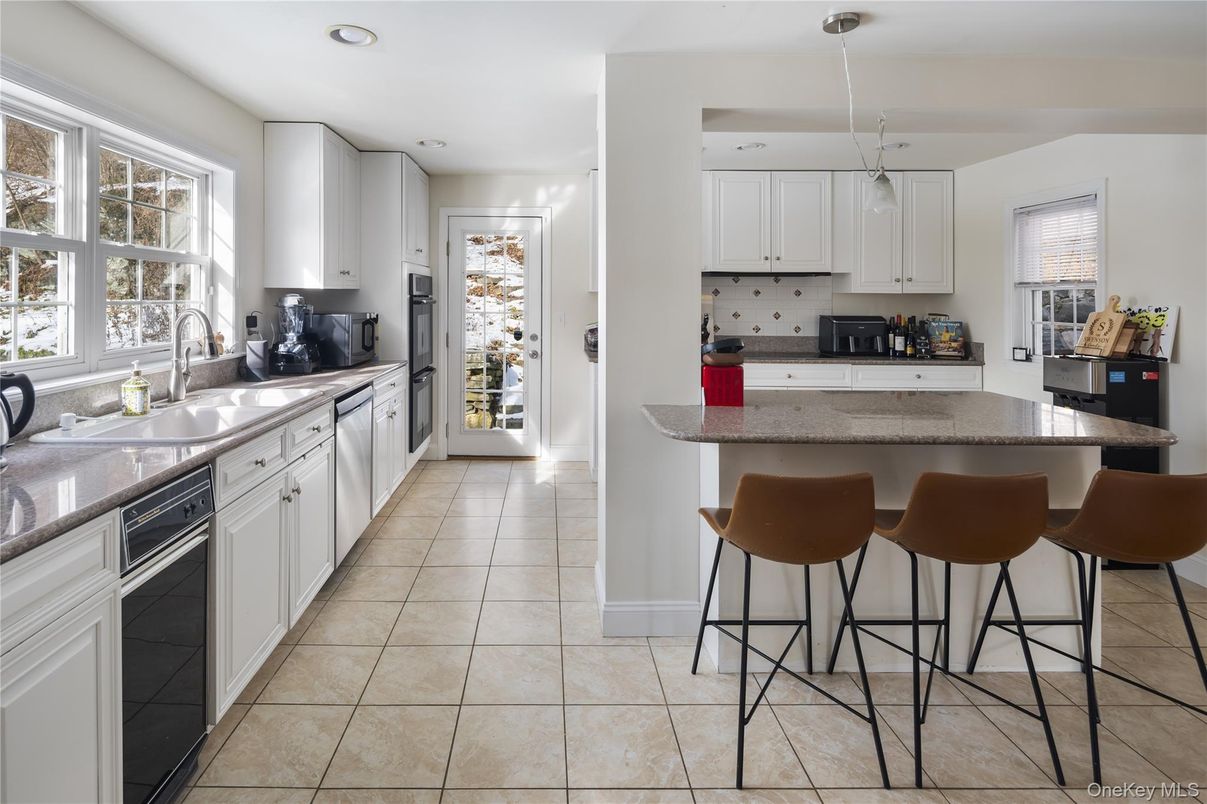 Interior, Kitchen, Pendant Lights, Recessed Lighting