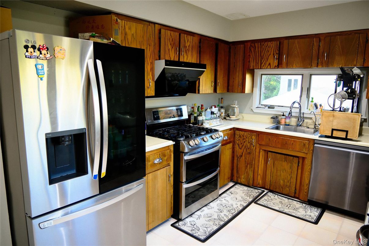 Interior, Kitchen, Stainless Steel Appliances