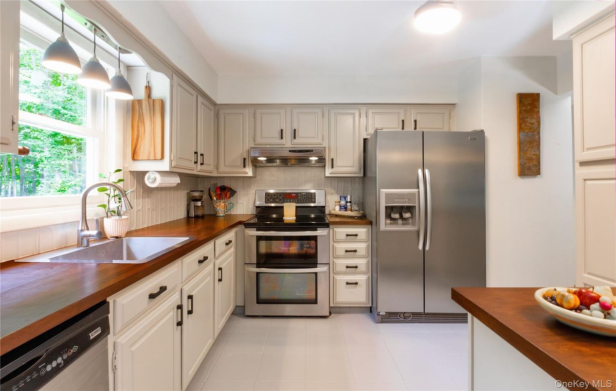 Interior, Kitchen, Stainless Steel Appliances
