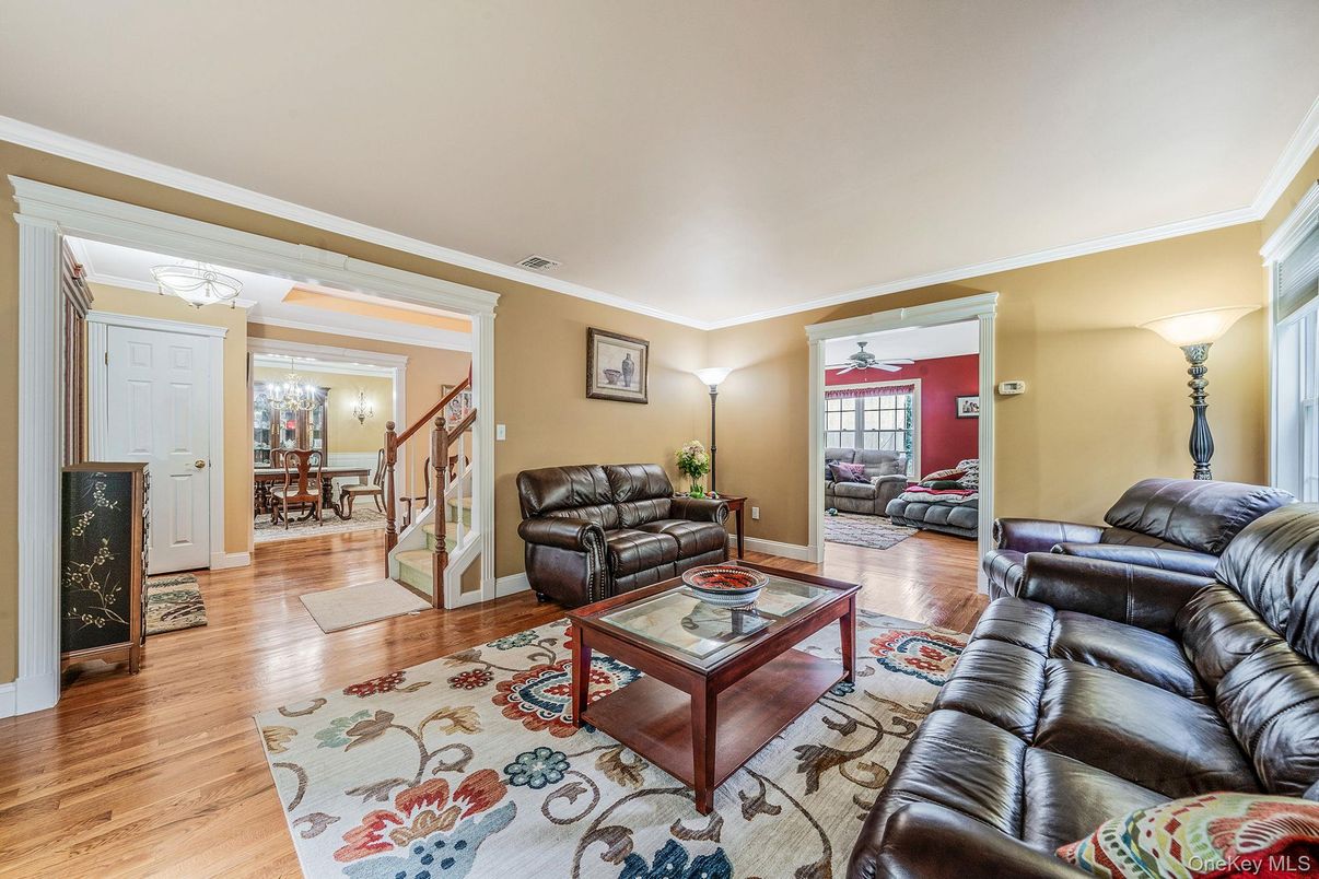 Chandelier, Dining room, Interior, Living room, Wood Texture Flooring