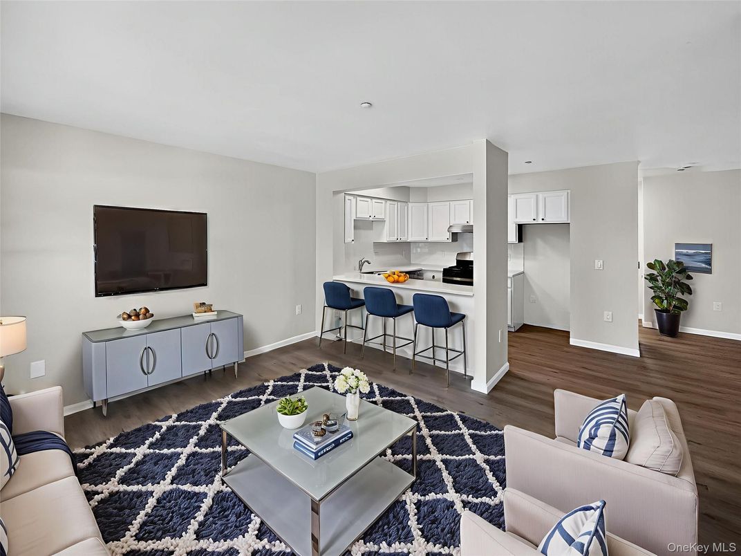 Dining room, Interior, Kitchen, Living room, Recessed Lighting, Wood Texture Flooring