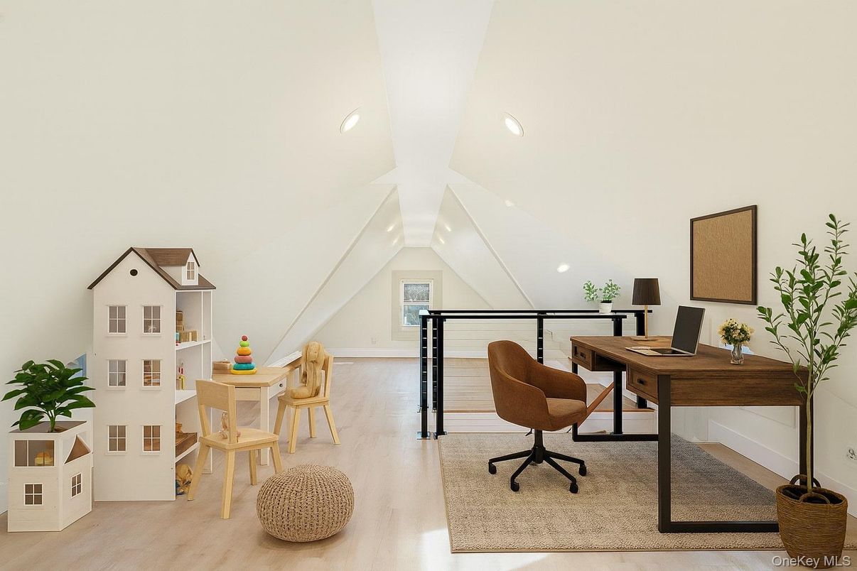 Home Office, Interior, Recessed Lighting, Wood Texture Flooring