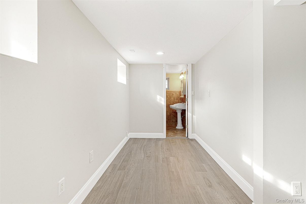 Interior, Recessed Lighting