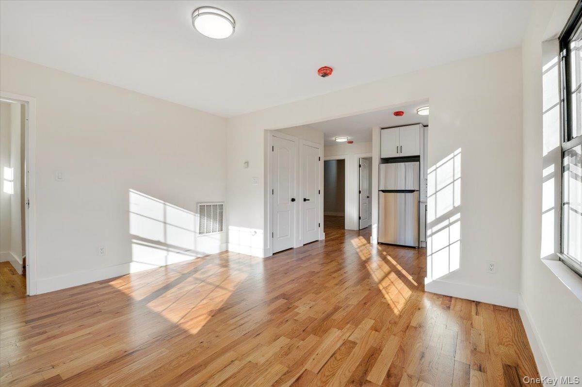 Empty room, Interior, Kitchen, Wood Texture Flooring