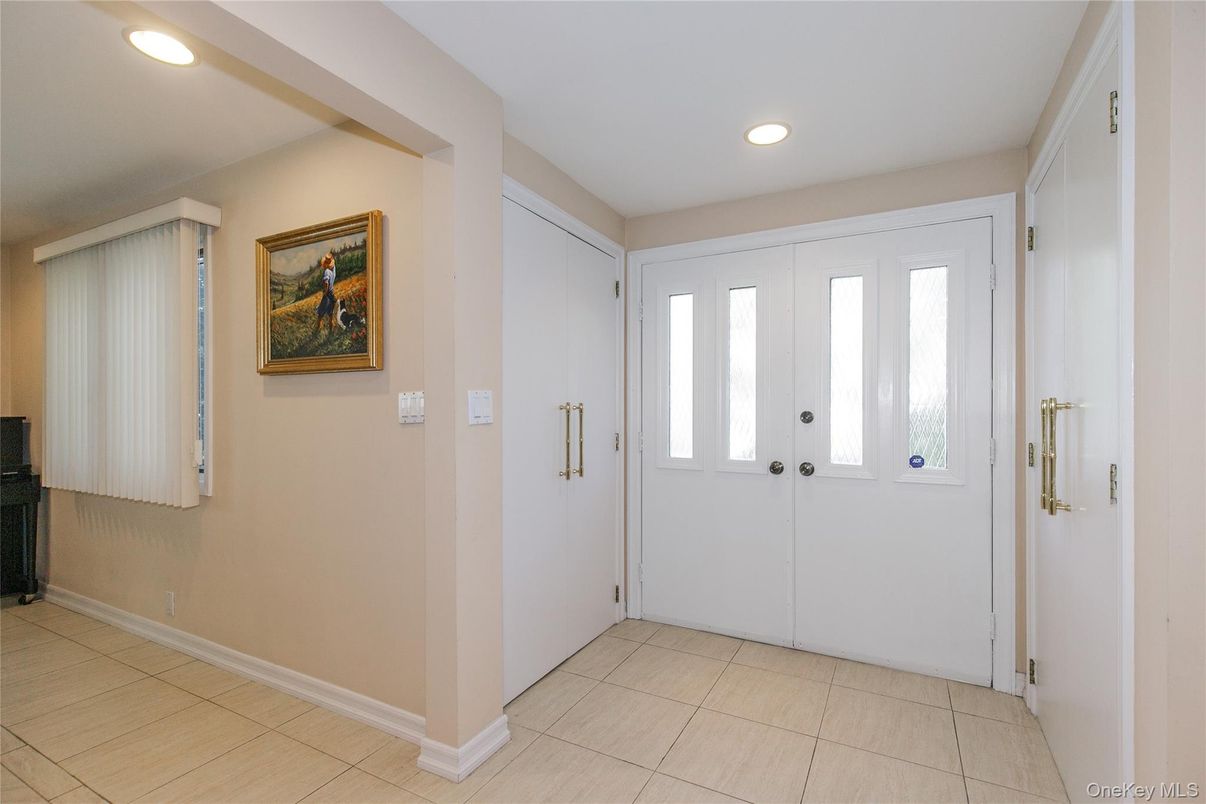 Interior, Recessed Lighting