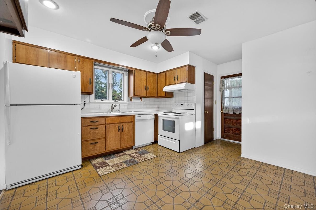 Interior, Kitchen, Recessed Lighting