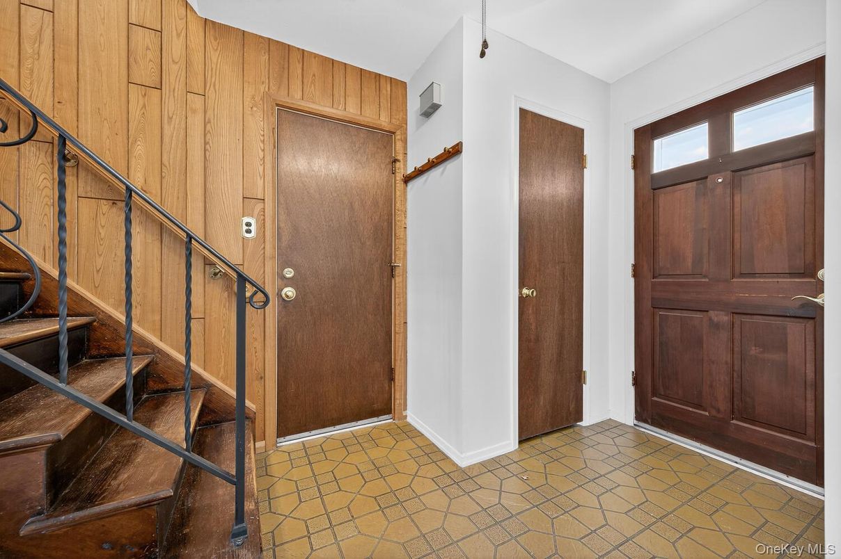 Interior, Wooden Walls