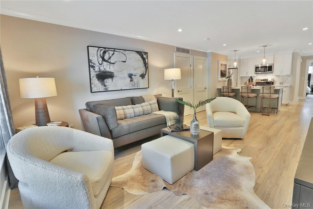 Interior, Kitchen, Living room, Pendant Lights, Recessed Lighting, Stainless Steel Appliances, Wood Texture Flooring