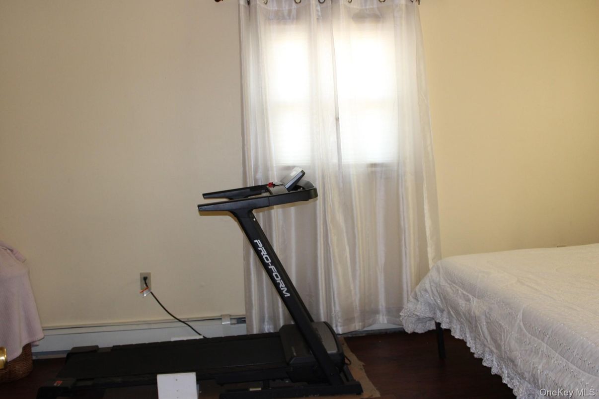 Bedroom, Fitness Equipment, Interior, Wood Texture Flooring