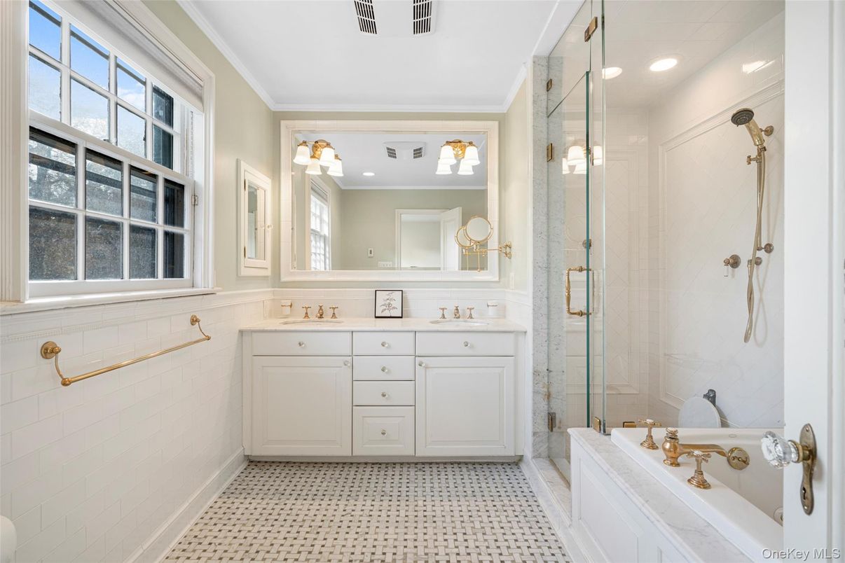 Bathroom, Dual Sink Vanities, Glass Shower, Interior, Recessed Lighting
