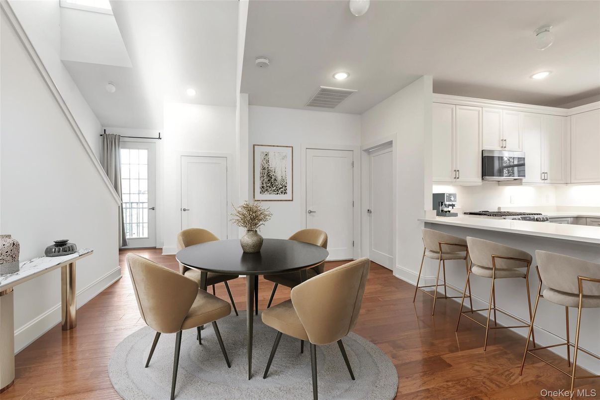Dining room, Interior, Kitchen, Recessed Lighting, Wood Texture Flooring