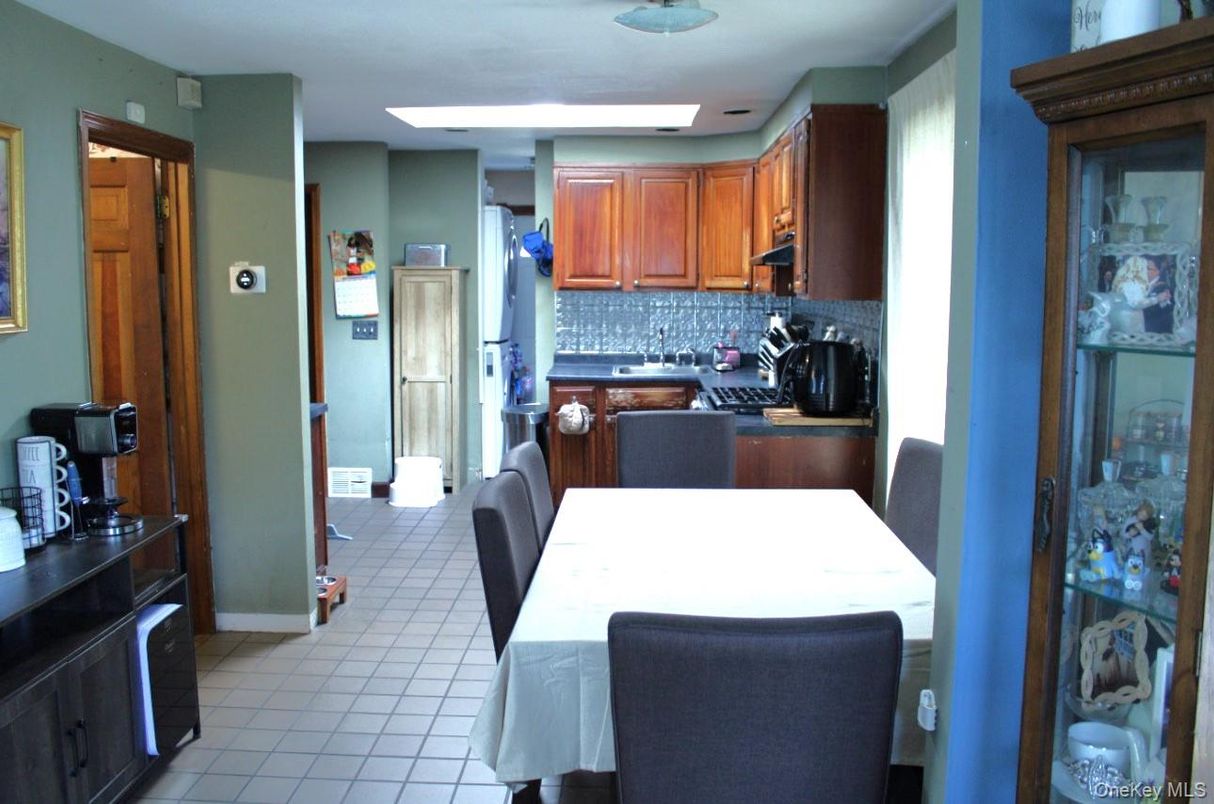 Dining room, Interior, Kitchen, Recessed Lighting
