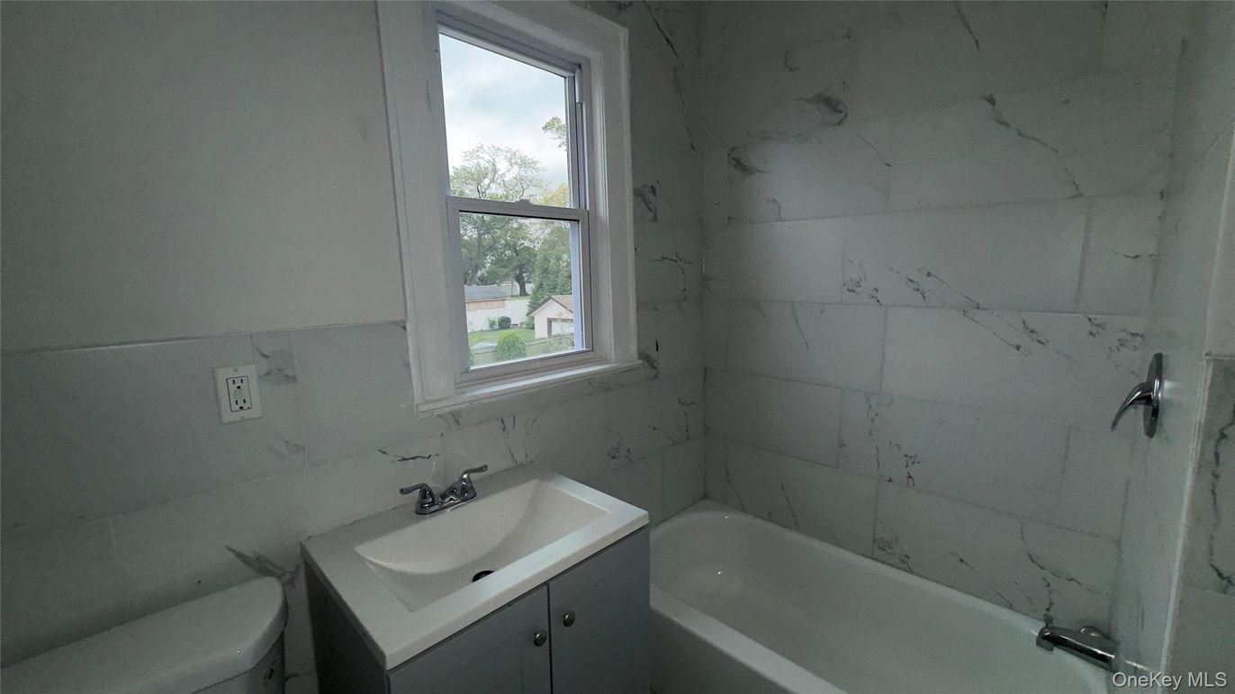 Bathroom, Interior, Marble Walls