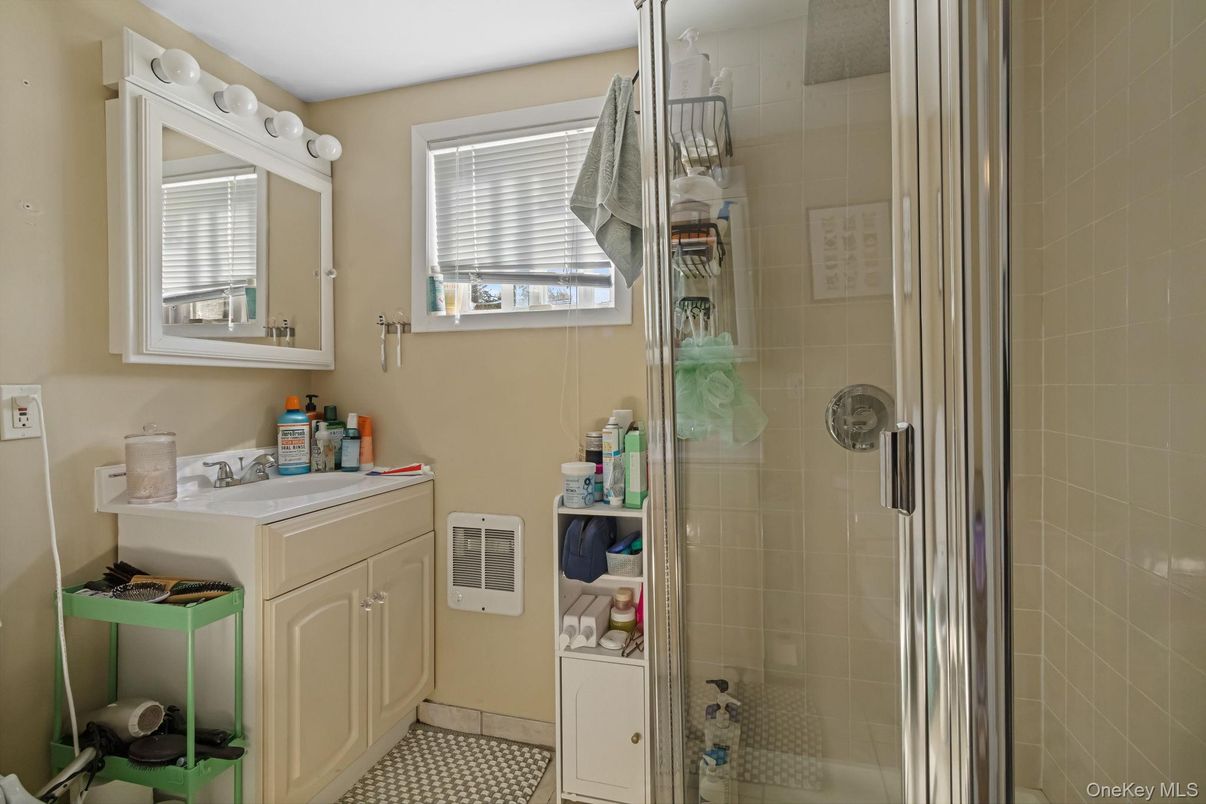 Bathroom, Glass Shower, Interior, Washer