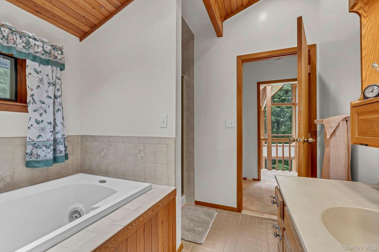Bathroom, Interior, Wooden Beams, Wooden Ceilings