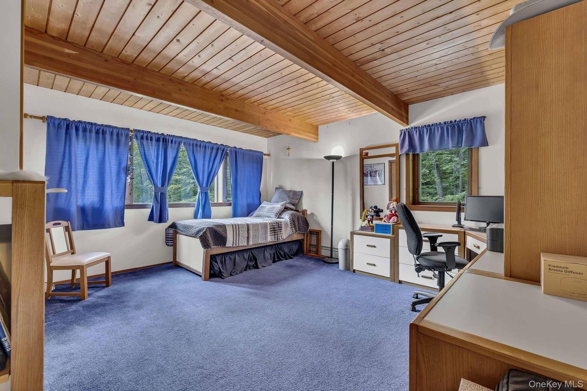 Bedroom, Home Office, Interior, Wooden Beams, Wooden Ceilings