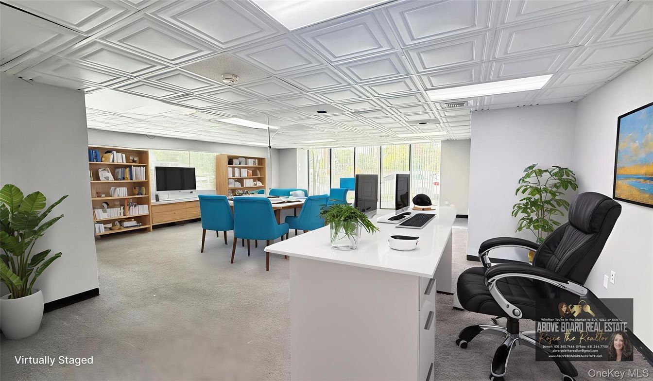 Home Office, Interior