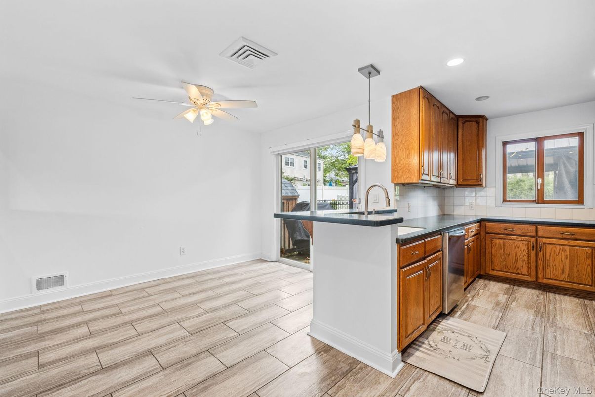 Interior, Kitchen, Pendant Lights, Recessed Lighting, Wood Texture Flooring