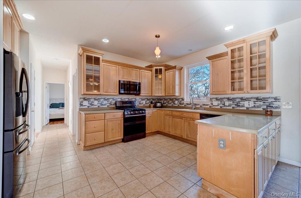 Interior, Kitchen, Pendant Lights, Recessed Lighting
