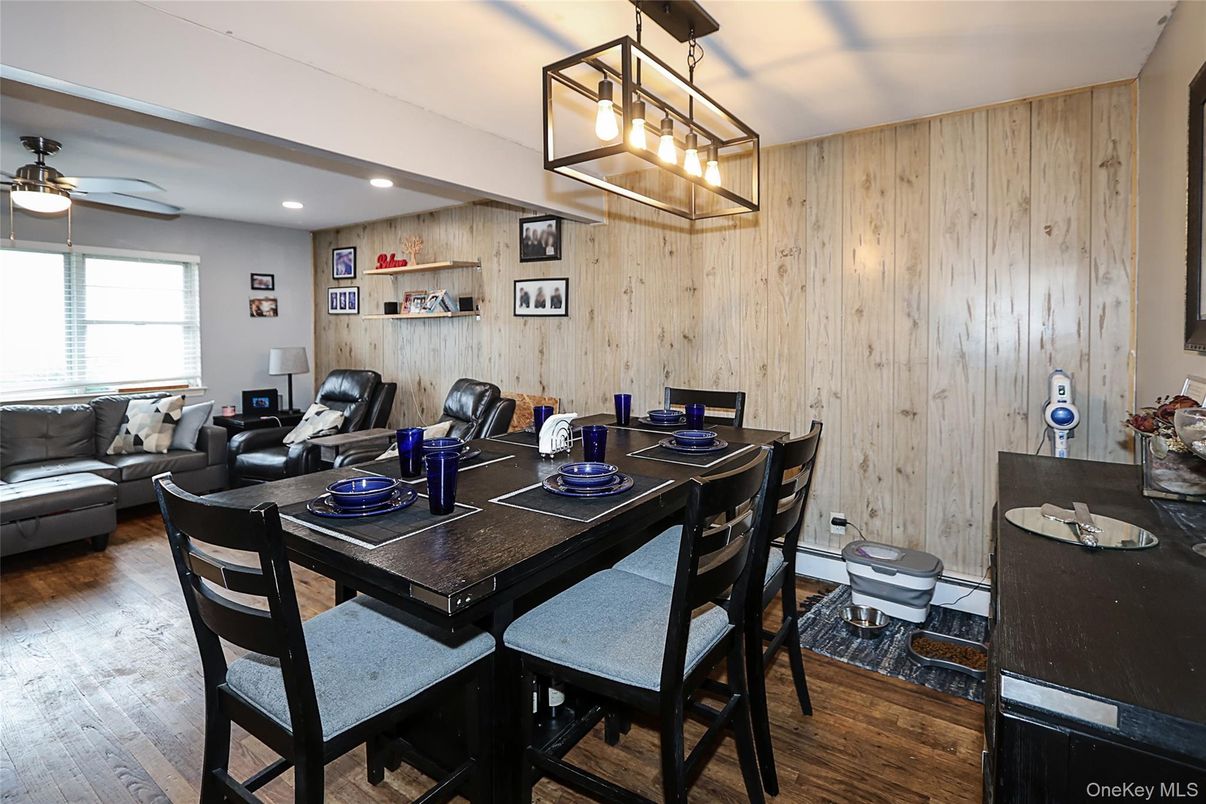 Dining room, Interior, Living room, Pendant Lights, Recessed Lighting, Wood Texture Flooring, Wooden Walls