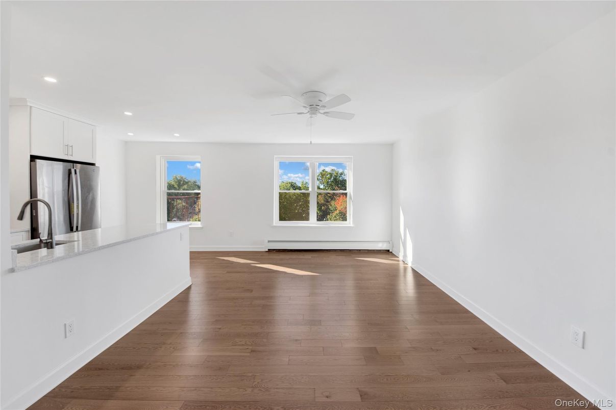 Empty room, Interior, Kitchen, Recessed Lighting, Wood Texture Flooring
