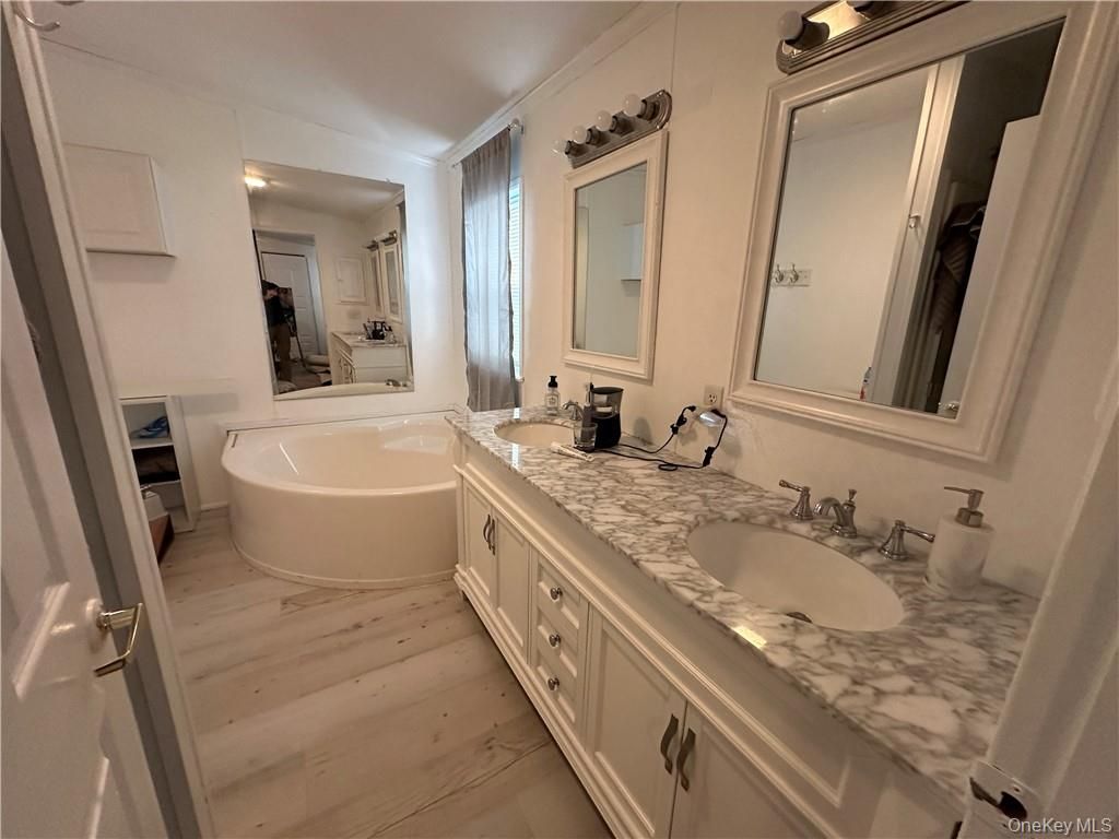 Bathroom, Dual Sink Vanities, Interior, Wood Texture Flooring