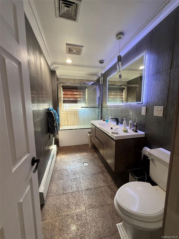 Bathroom, Interior, Pendant Lights, Recessed Lighting