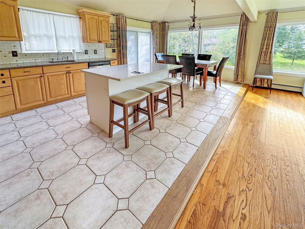 Dining room, Interior, Kitchen, Pendant Lights