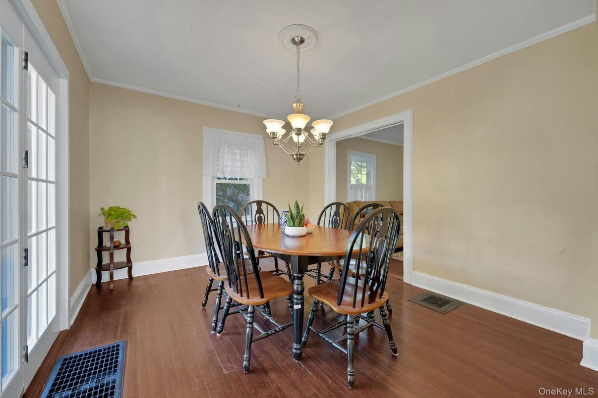 Chandelier, Dining room, Interior, Wood Texture Flooring