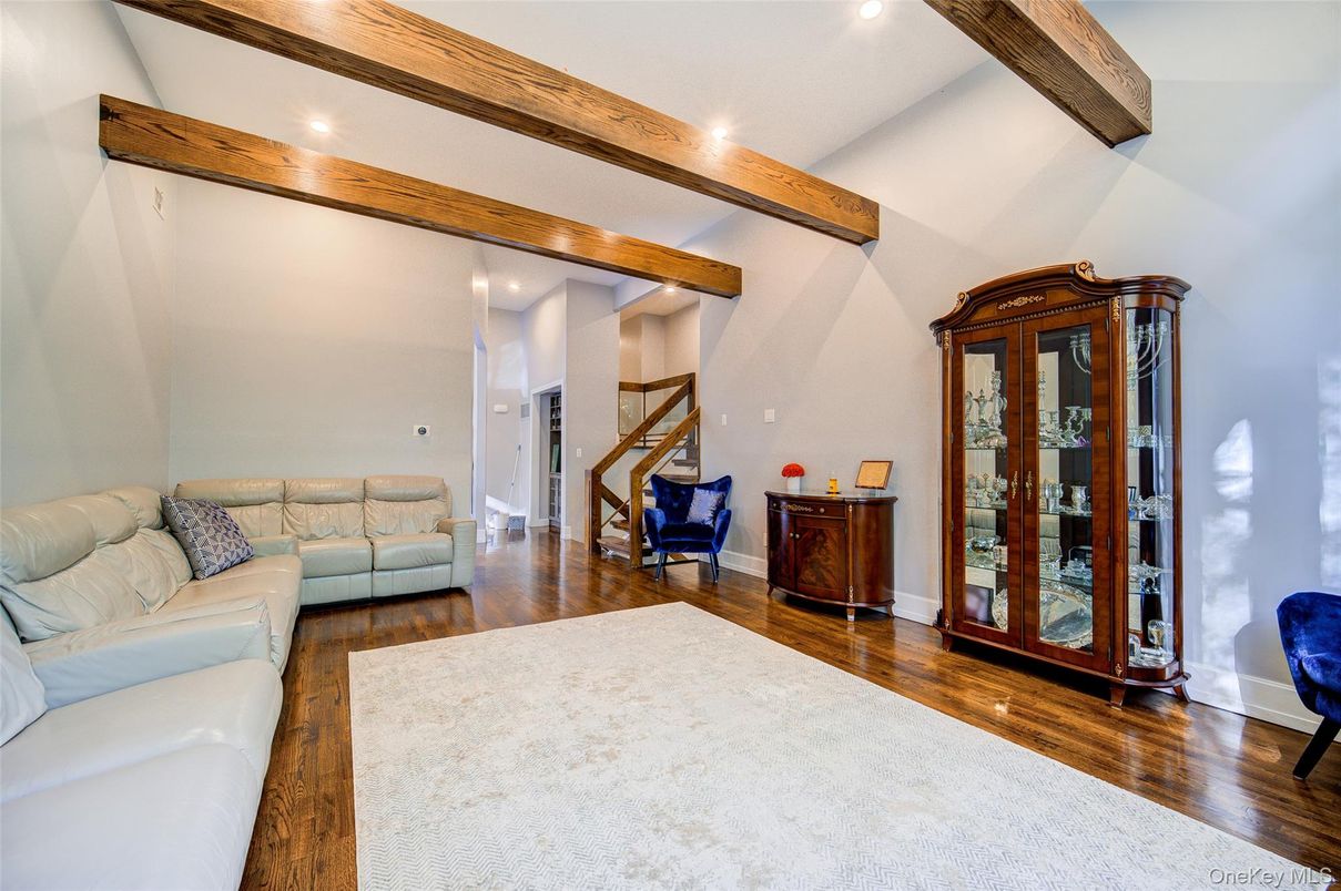 Interior, Living room, Recessed Lighting, Wooden Beams, Wood Texture Flooring